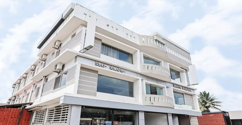 White Palace Tourist Home